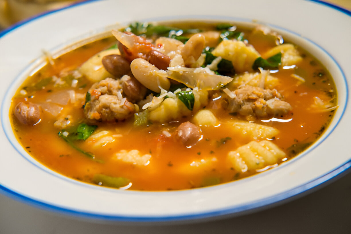 Caprese Chicken Gnocchi Soup