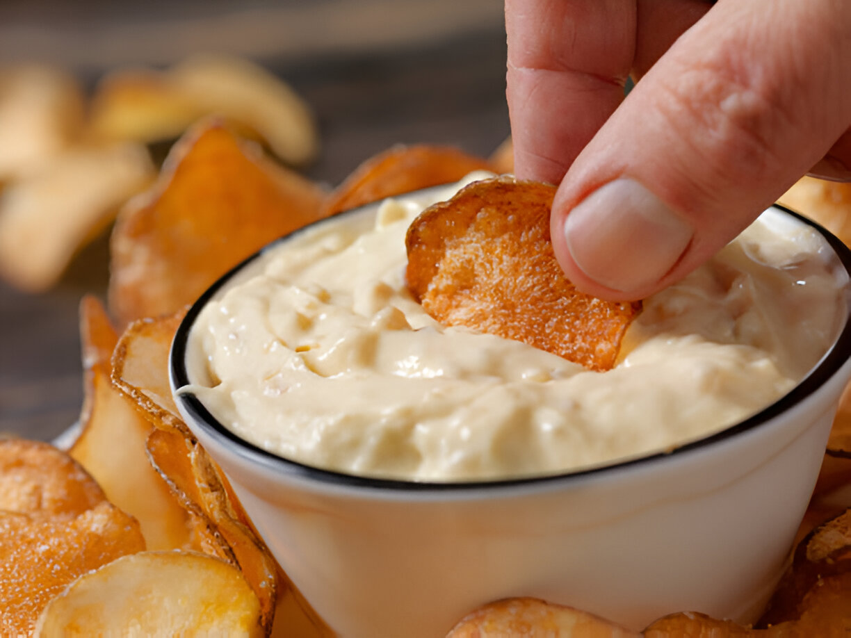 cheesy onion crisps