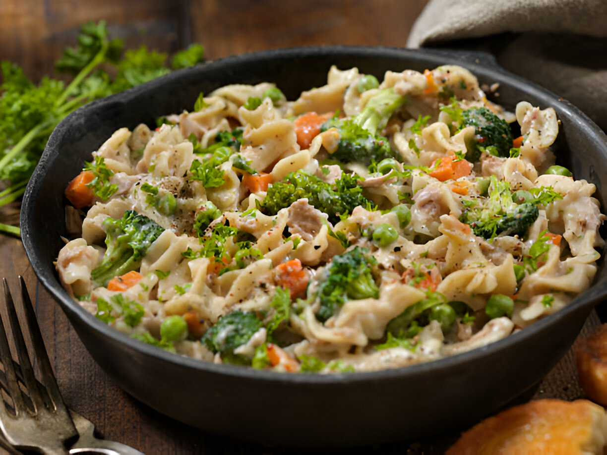 cheesy tuna noodle casserole