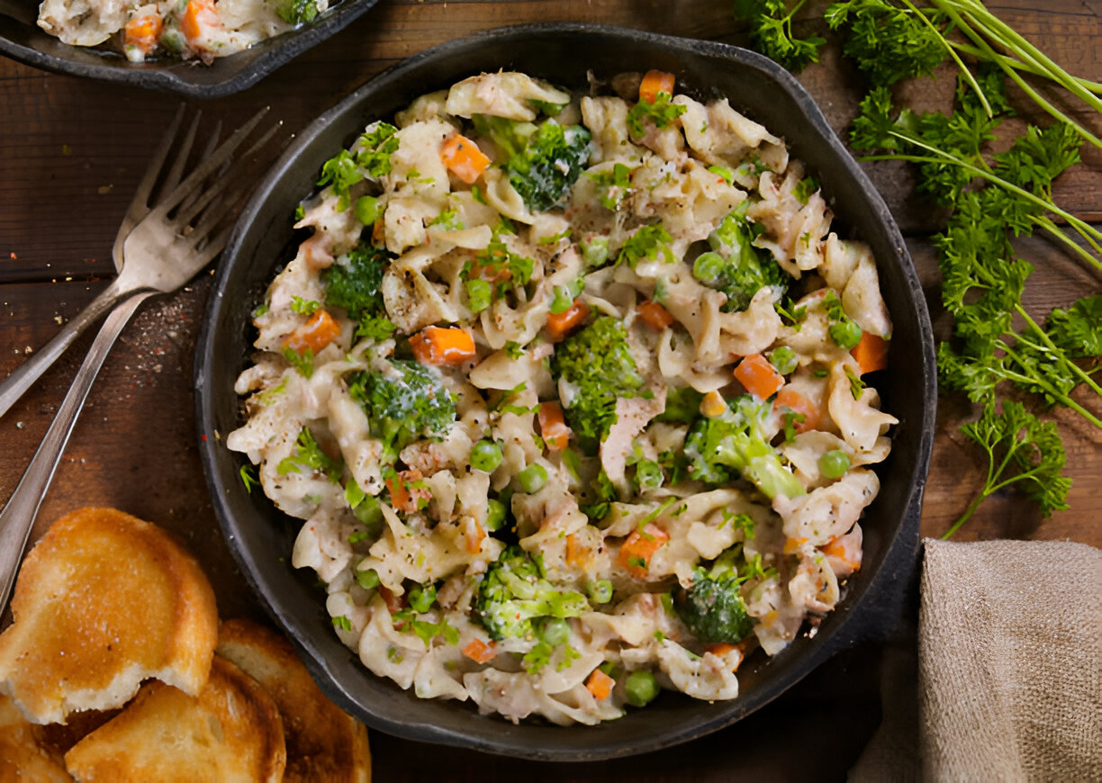 cheesy tuna noodle casserole